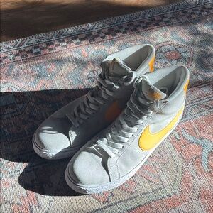 Nike Men's Gray and Yellow SB Blazer Mid Sneakers